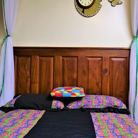 Lake Victoria Country Home エンテベ エクステリア 写真