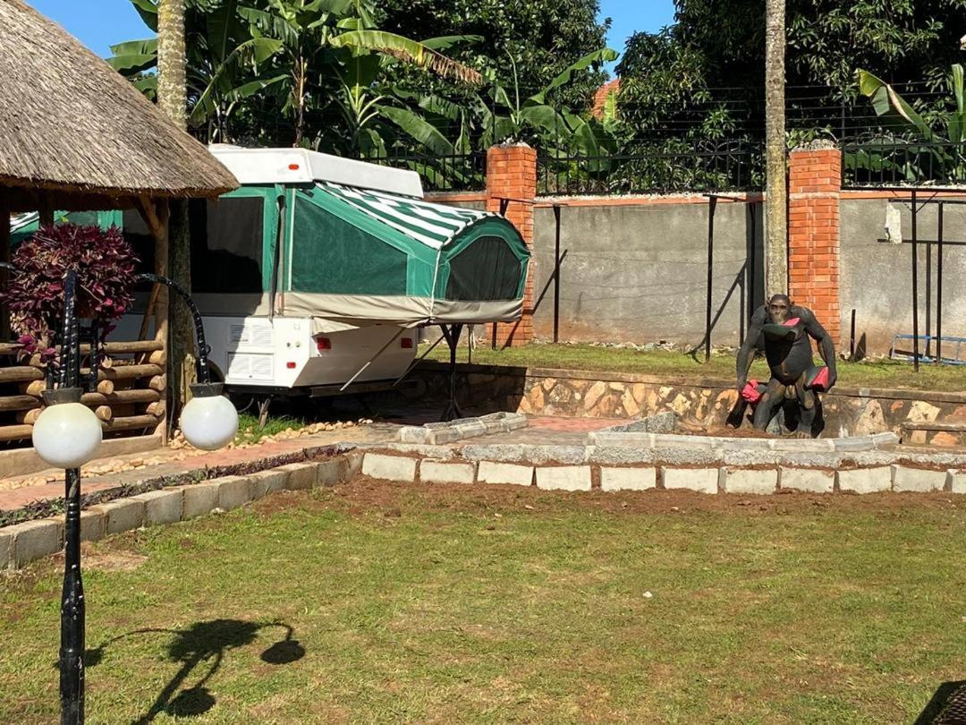 Lake Victoria Country Home エンテベ エクステリア 写真